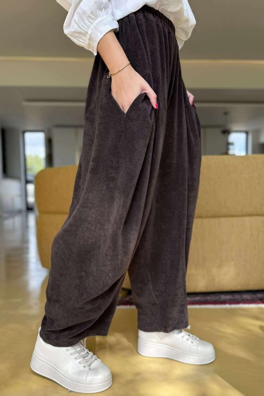 The Terry B Sia Pant Coffee Bean